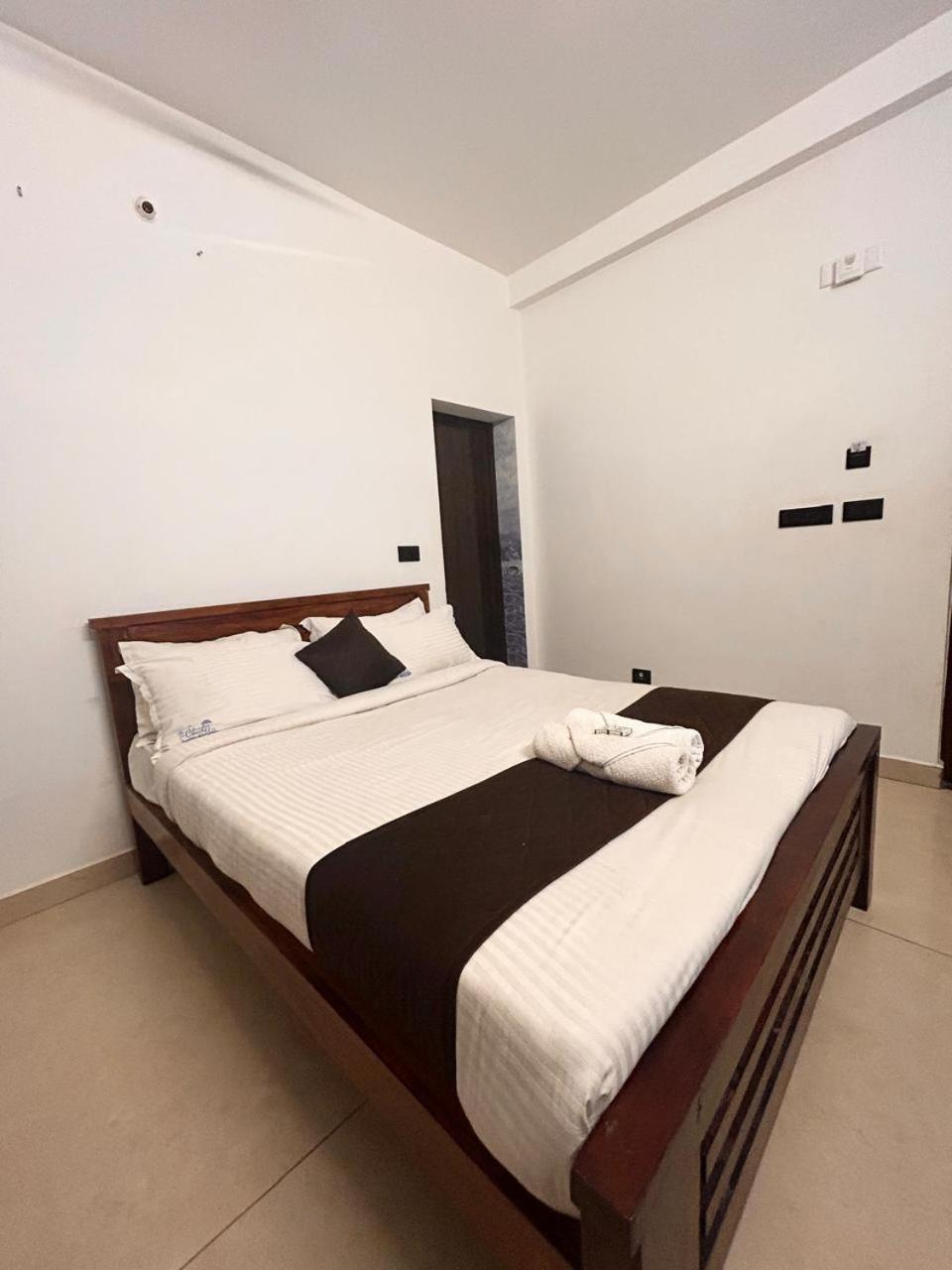 Hotel The Ocean Edge Pondicherry Esterno foto